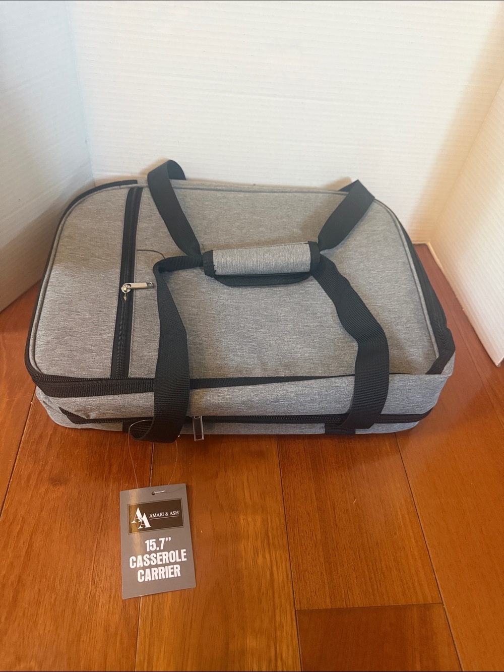 Amari & Ash 15.7" Casserole Carrier insulated for hot/ cold dishes NWT